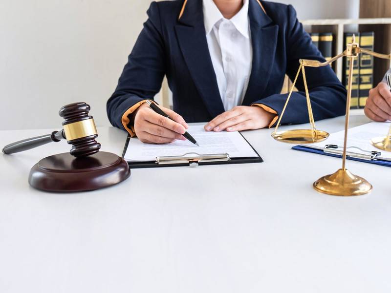 房产继承：个人权益的多元考量与上海遗产继承律师的专业指引
